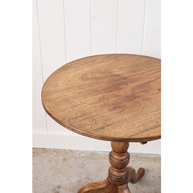 18th Century 18th Century Georgian Mahogany Tilt Top 25.5" Round Table For Sale - Image 5 of 9