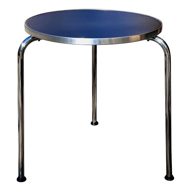Bauhaus 3-Legged Side Table in Tubular Steel with Black Linoleum Top from Mauser Werke Waldeck Table, 1950s For Sale