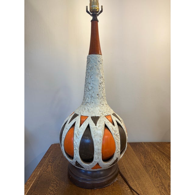 1970s Pair of 1970s Mid-Century Ceramic Lamps For Sale - Image 5 of 5
