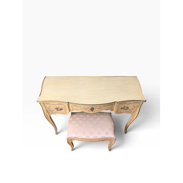 1940s Ralph H. Widdicombe for John Widdicomb Hand-Painted Louis XV Vanity & Bench For Sale In Boston - Image 6 of 15