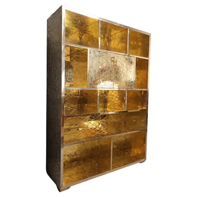 Poplar Wood Pantry Covered in Brass Dispensa da cucina,sala,all, hotel In the world of interior design, where art meets...