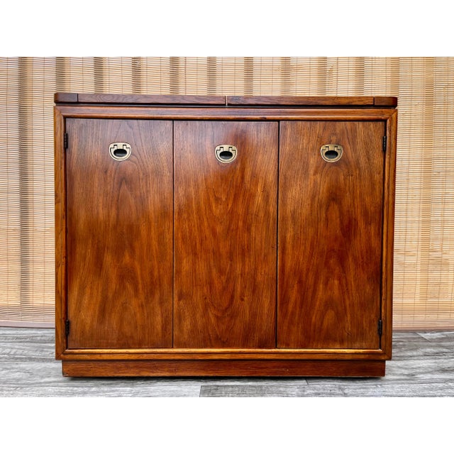 Mid-Century Modern Mid-Century Modern Buffet / Dry Bar / Server by Drexel Furniture. Circa 1960s For Sale - Image 3 of 13