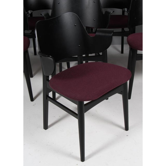 1960s Danish Armchair Model 107 Black Frame by Hans Olsen, 1960s, Set of 8 For Sale - Image 5 of 9