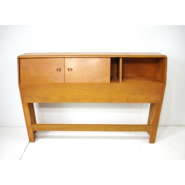 Mid 20th Century Sculptura Full Headboard in Champagne #790 by Heywood Wakefield For Sale - Image 5 of 11