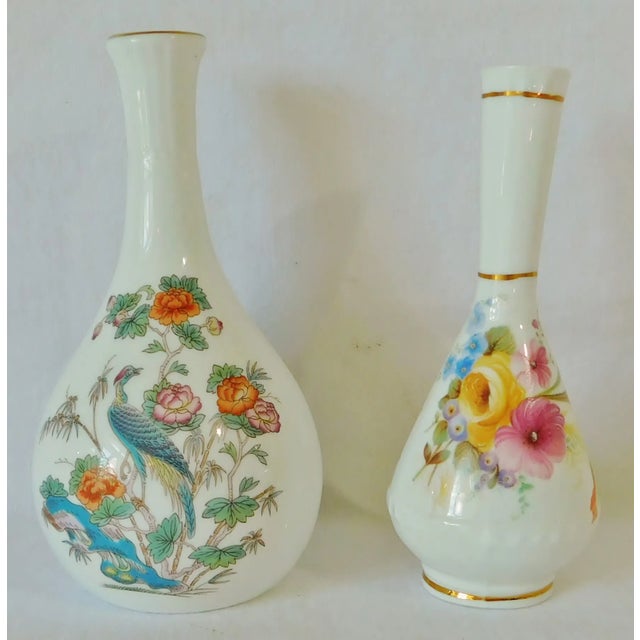 Ceramic Vintage Wedgwood & Fenton Porcelain Flower Rose Bud Vases England - Set of 2 For Sale - Image 7 of 7