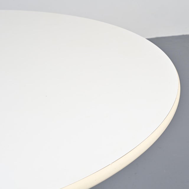 Herman Miller Round Table by Charles and Ray Eames for Herman Miller, 1970 For Sale - Image 4 of 9