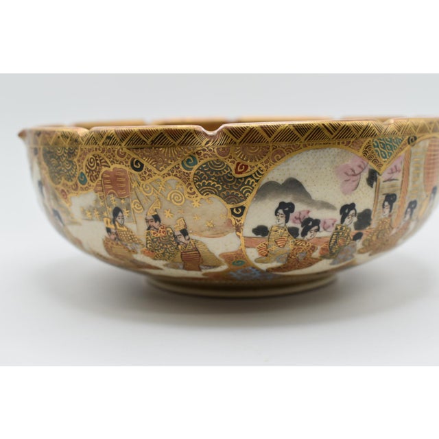 Late 19th Century Japanese Satsuma Bowl From the Meiji Period For Sale - Image 16 of 18