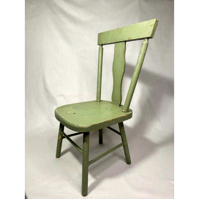 Early 20th Century Americana Folk Art Small Green Fiddleback Solid Wood Chair For Sale - Image 5 of 10