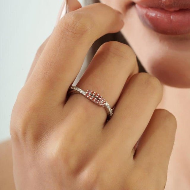 Orange Sapphire & Diamond Twist Shank Ring in Solid Silver, Size 7.5 For Sale - Image 4 of 15