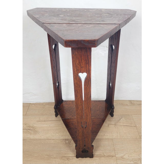 20th Century Arts and Crafts English Triangular Occasional Tripod Table, 1960 For Sale - Image 11 of 18