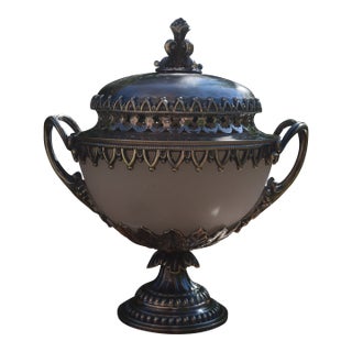 1890s Late Victorian English Silverplate & Frosted Glass Covered Candy Dish For Sale