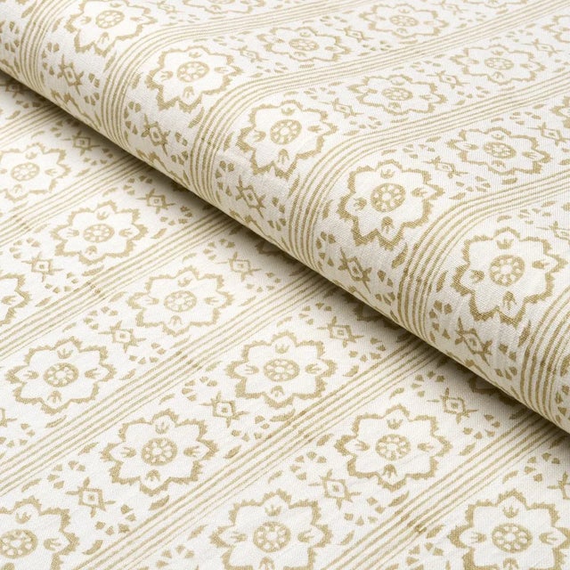 Schumacher SAMPLE - Schumacher Sunda Hand Blocked Print Fabric In Neutral For Sale - Image 4 of 4