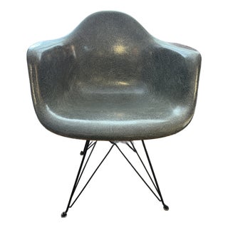 1950s 1st Generation Herman Miller Eames Zenith Label Rope Edge Dar Arm Shell Chair in Elephant Hide Grey For Sale