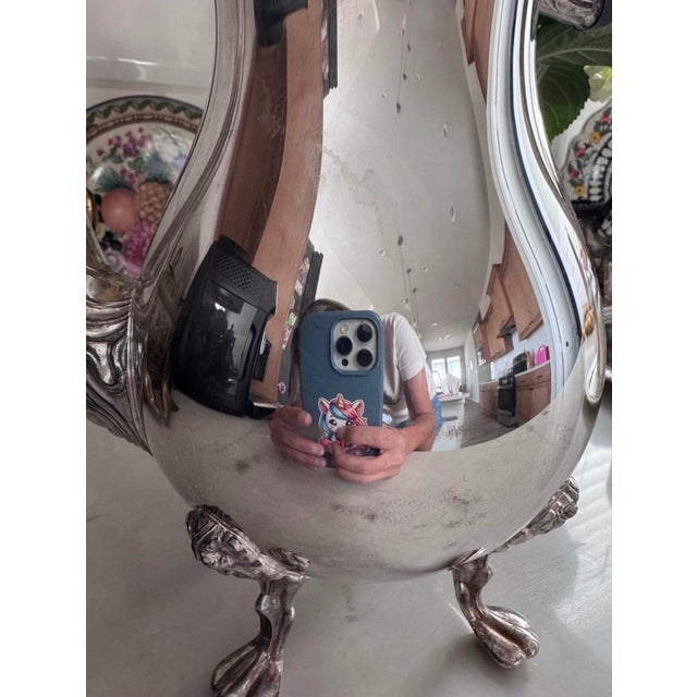 English 1940s Sheridan Silver Co Silver Plated Tea Pot Silver on Copper Flower Design 4 Footed For Sale - Image 3 of 12