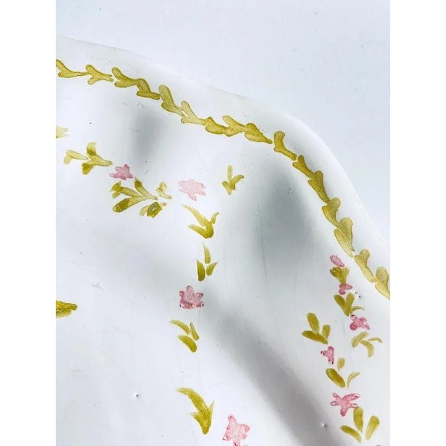 19th Century Faience Dish attributed to Moustier with Birds & Flowers, France For Sale - Image 3 of 10