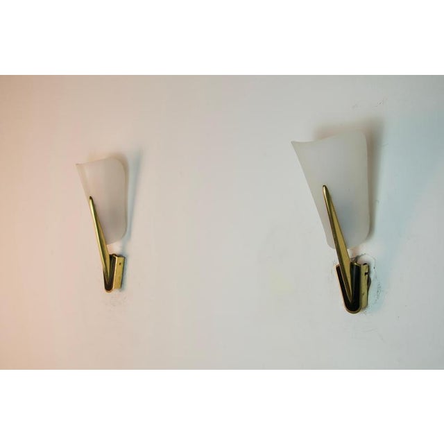 Mid-Century Brass and Acrylic Glass Wall Lamps, Italy, 1960s, Set of 2 For Sale - Image 9 of 11