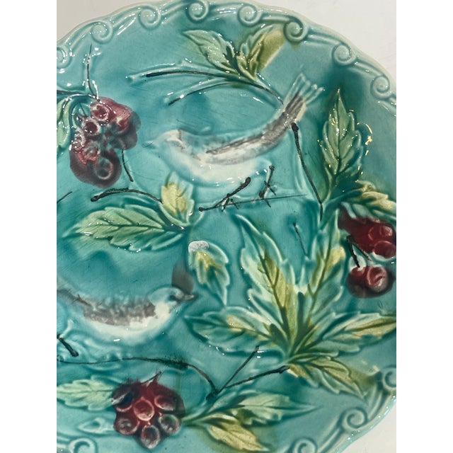 Art Nouveau French Antique Majolica Art Nouveau Bird Plate by Onnaing c.1890 For Sale - Image 3 of 9