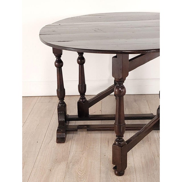 Brown Early 19th Century English Oak Dropleaf Table For Sale - Image 8 of 12
