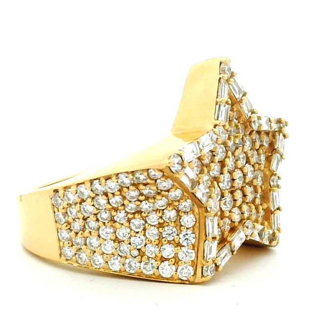 1990s Italian Diamond Star Cocktail Ring in 18k Yellow Gold, Size 7 For Sale - Image 12 of 17