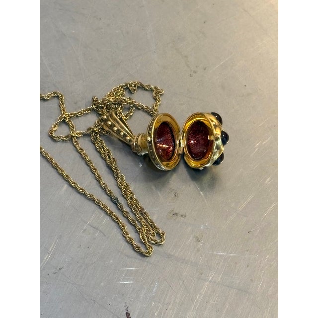 1950s-60s Victorian Style Cabochon Locket Pendant Necklace For Sale - Image 4 of 5