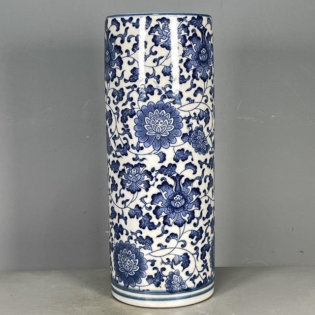 Ceramic Blue & White Porcelain Floral Brush Pot For Sale - Image 7 of 9