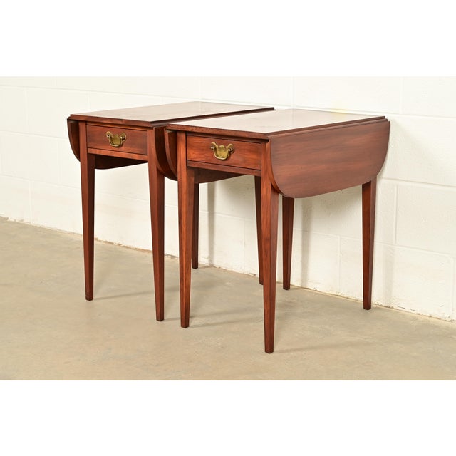 Henkel Harris Georgian Solid Cherry Wood Drop Leaf Pembroke Side Table For Sale - Image 14 of 15