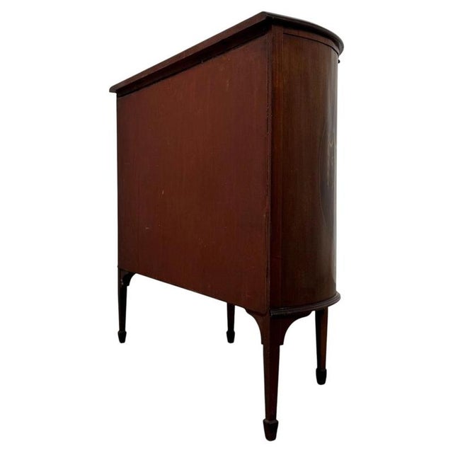 Wood Early 20th Century English Edwardian Inlaid Mahogany Display Cabinet Vitrine For Sale - Image 7 of 11