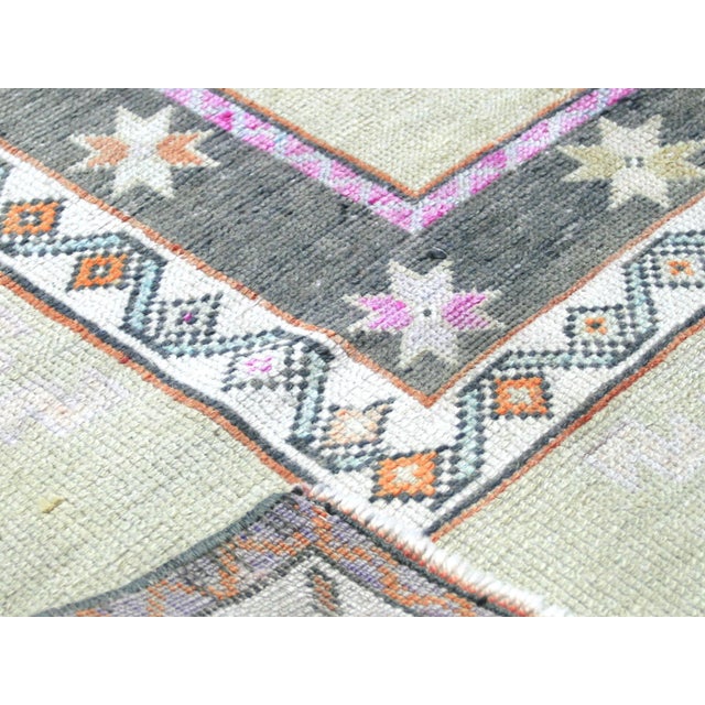 1960s Turkish Oushak Rug For Sale - Image 4 of 6