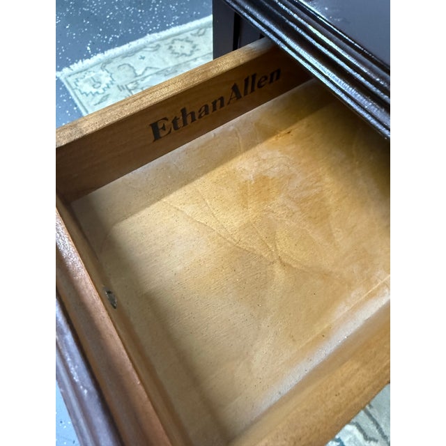 Vintage Ethan Allen Mahogany Pembroke Drop-Leaf Side Table For Sale - Image 11 of 12