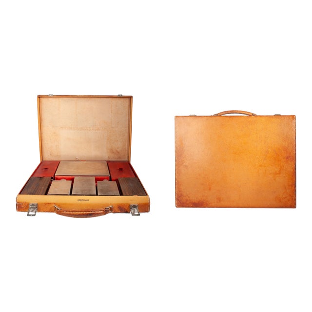 1960s Mid-Century Modern Leather Travel Case With Vanity/Grooming Set by the Luxury Brand Hermès Paris, France - 5 Pieces For Sale