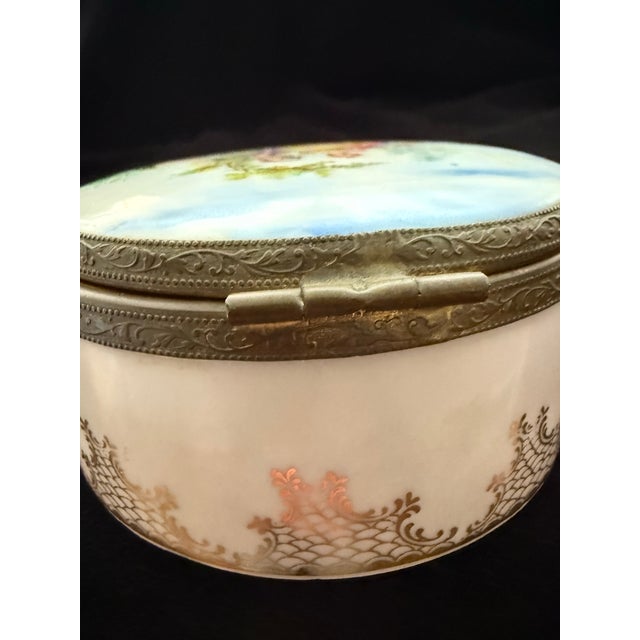 Antique Victorian Era Porcelain German Trinket Box For Sale In New York - Image 6 of 7