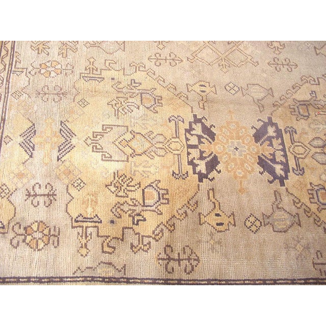 Turkish 1930s Tan Camel Geometric Antique Turkish Decorative Oushak Rug 13' X 18'4" Handknotted Wool Carpet For Sale - Image 3 of 6