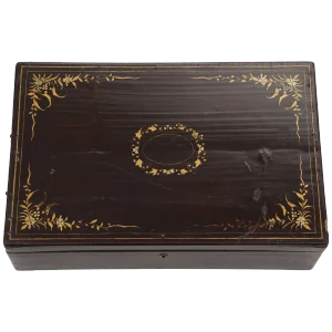 Chinese Export Lacquer Box