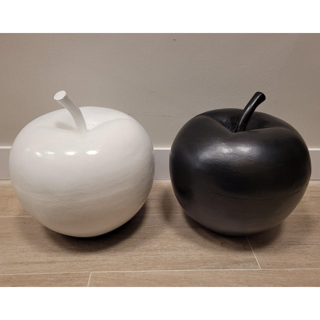 Apples in Black and White Ceramic, Italy, 1970s, Set of 2 For Sale - Image 6 of 18