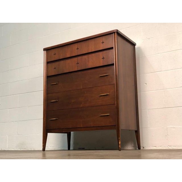 Broyhill Saga Mid-Century Modern Walnut 5-Drawer Dresser ...
