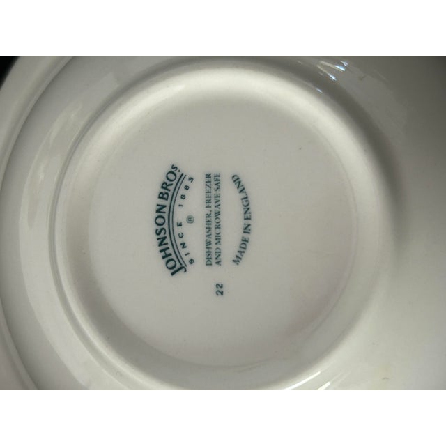90's Johnson Brothers Dessert/ Fruit Bowls S-4 For Sale - Image 4 of 5
