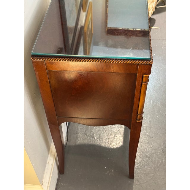 Wood 1940s Vintage Berkey and Gay Crotch Mahogany Side Table For Sale - Image 7 of 10