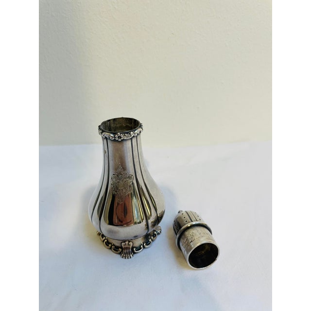 Floral Salt Shaker in Sterling Silver from Tiffany & Co., 1950s For Sale - Image 11 of 13