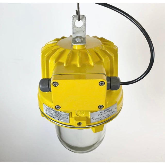 Industrial Yellow Explosion Proof Lamp from Elektrosvit, 1990s For Sale - Image 6 of 16