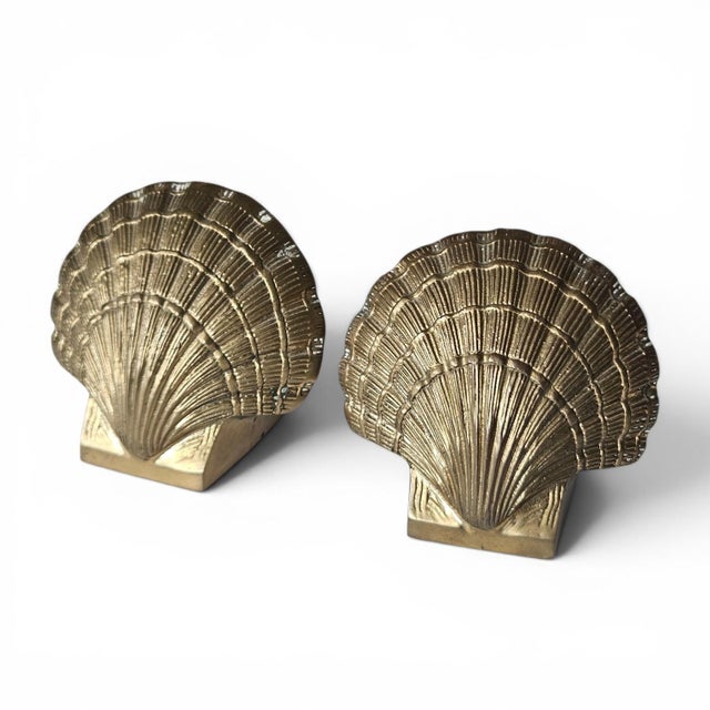 Add a touch of timeless seaside glamour to your library shelves or office desk with this classic pair of vintage solid...