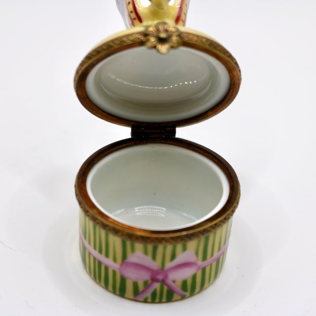 Vintage Chamart Exclusives Limoges Hand-Painted "Butterfly" Porcelain Hinged Trinket Box For Sale - Image 9 of 11