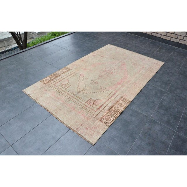 1960s Bohemian Oushak Wool Floor Rug, 1960s For Sale - Image 5 of 11