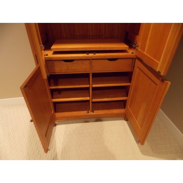Stickley Mission Entertainment Center With Tv Pullout and Upper Pocket