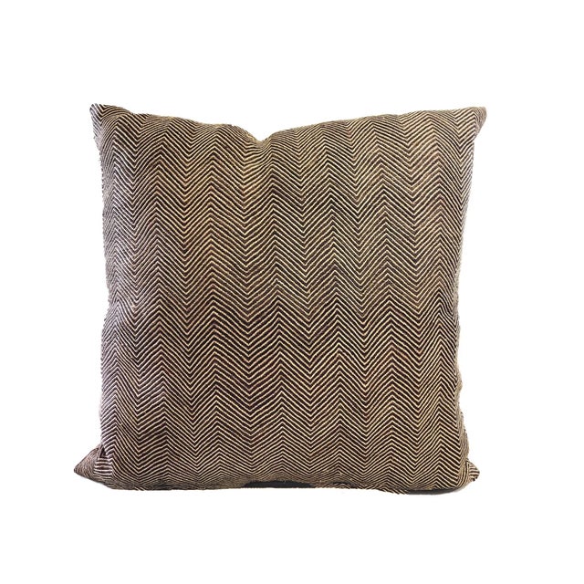 Vintage Lg Kuba Kasai Velvet Raffia Textile Pillow 22.5" by 23" For Sale In New York - Image 6 of 7