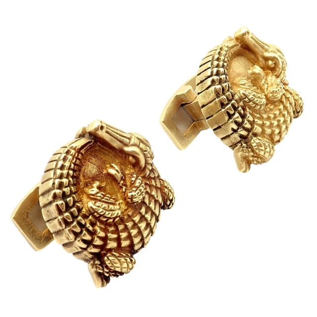 Contemporary Rare Vintage Kieselstein Cord Yellow Gold Coiled Alligator Cufflinks 1980, A Pair For Sale - Image 3 of 11