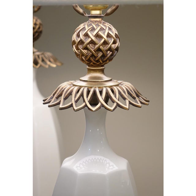 1960s Stiffel Hollywood Regency Modern Neo Classical Pineapple White Porcelain Brass Table Lamps - a Pair For Sale In Los Angeles - Image 6 of 12