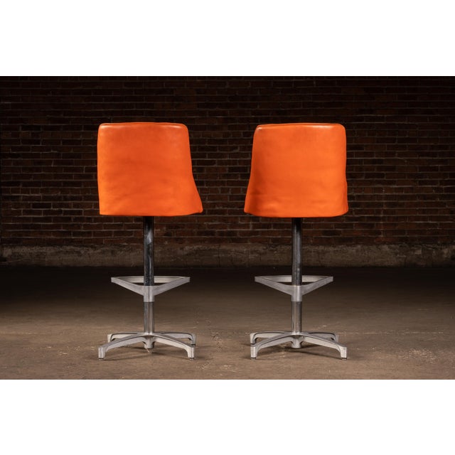 Chromcraft Pair of MCM Orange Vinyl Swivel Chairs by Chromcraft For Sale - Image 4 of 8