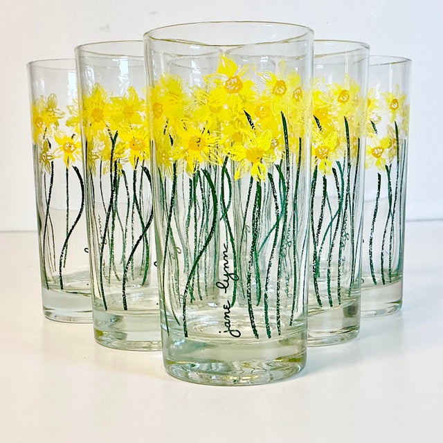 Canary Yellow 1970s Vintage Boho Chic Daffodils Jane Lynn Glassware - Set of 6, After Georges Briard For Sale - Image 8 of 14
