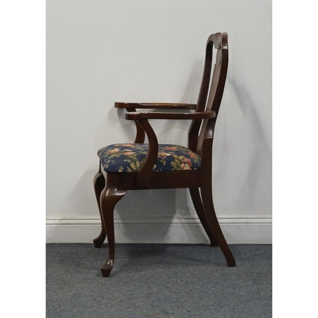 1990s Cresent Furniture Traditional Queen Anne Style Splat Back Dining Arm Chair For Sale - Image 5 of 8