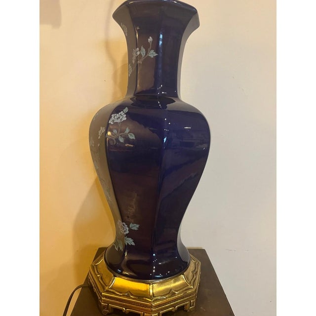 1970s Chinoiserie Cobalt Blue Porcelain Lamp - Heavy 6lb Greek Key Brass Base For Sale - Image 4 of 13